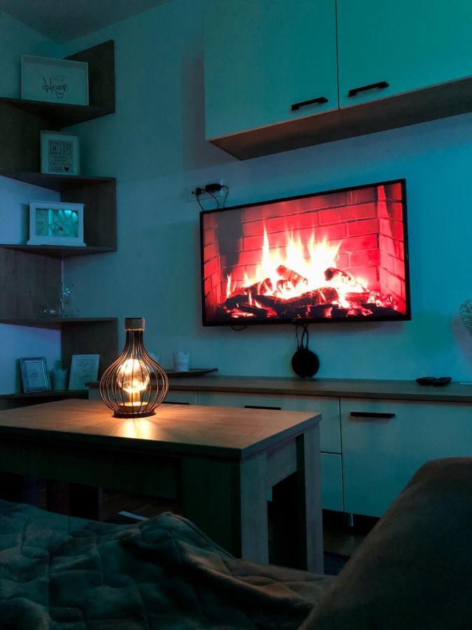 Am Apartment Τζαχορίνα Εξωτερικό φωτογραφία