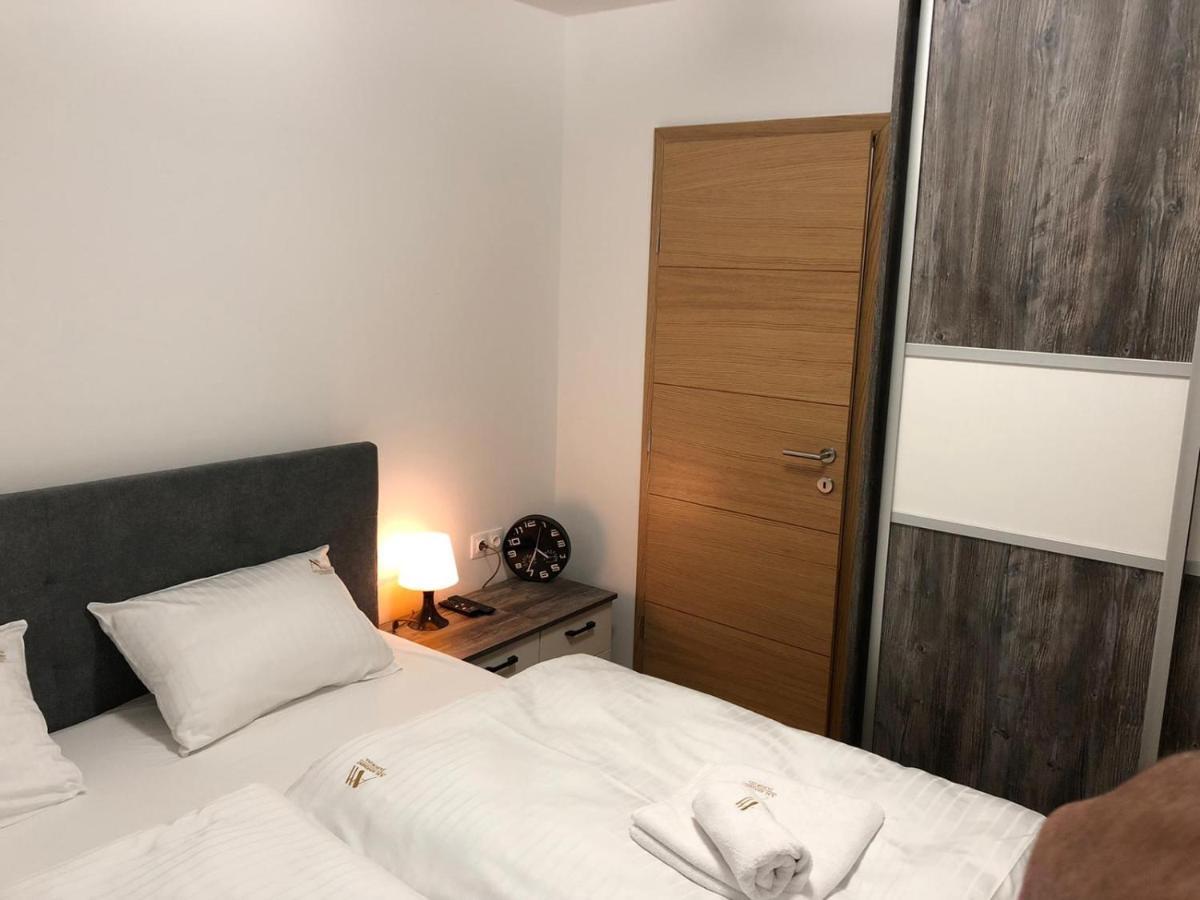 Am Apartment Τζαχορίνα Εξωτερικό φωτογραφία