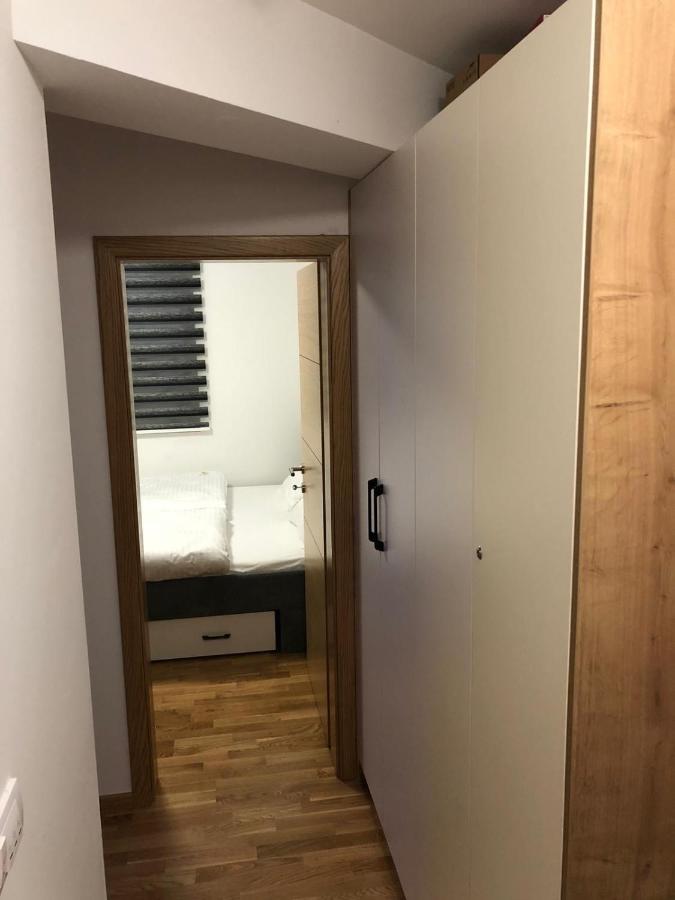Am Apartment Τζαχορίνα Εξωτερικό φωτογραφία